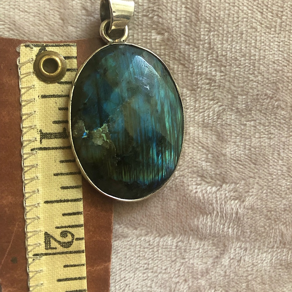 Large Oval Labradorite Pendant .925 - Picture 9 of 12